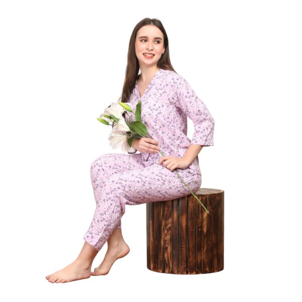 Voilet Floral Printed Night Suit For Women - Image 5